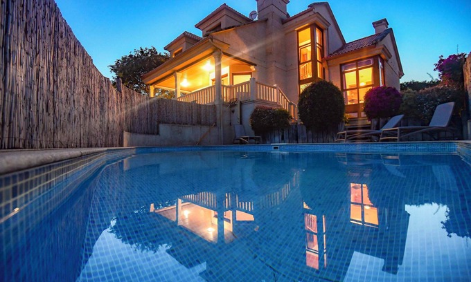 Sanxenxo Villa | New spectacular chalet in Sanxenxo accommodates 16 people