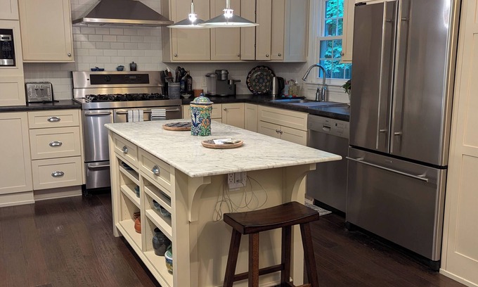 Durham House | NEW! Stately 3BR/2.5BA near Rockwood
