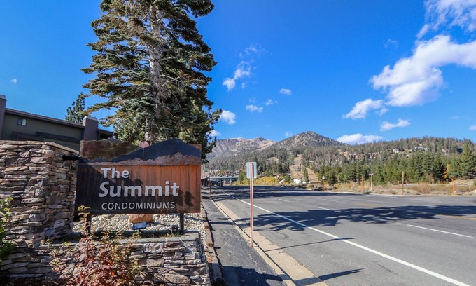 Mammoth Lakes Condo | NEW! Summit #243 1-Bedroom Condo with Pool and Golf course view - Handicap accessible