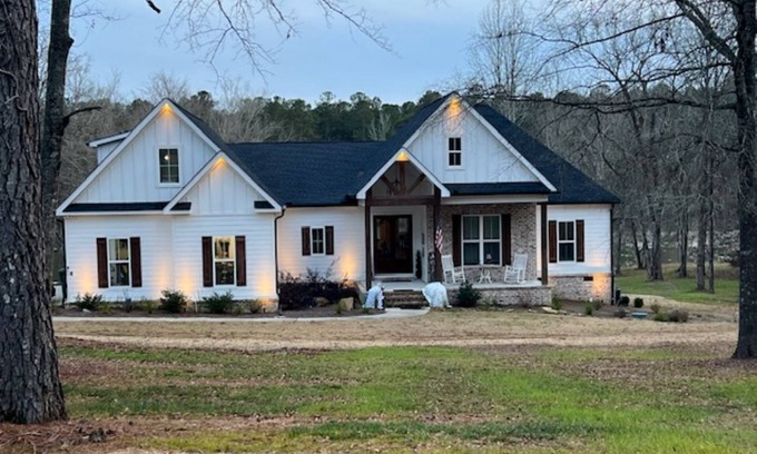 Thomson Other | New to market - modern farm house Masters rental