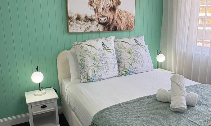 Downer Apartment | NEW TO VRBO: Cosy Downer Hideaway Close to City Life