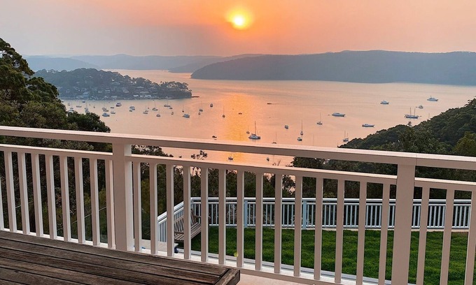 Palm Beach House | New Walter Barda Award Winning Home