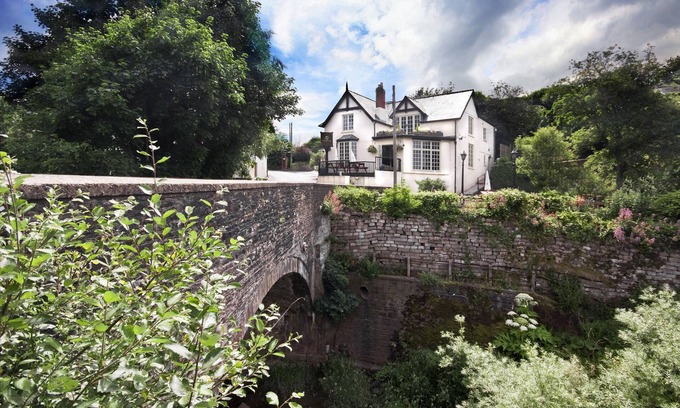 Tredunnock Hotel | Newbridge on Usk