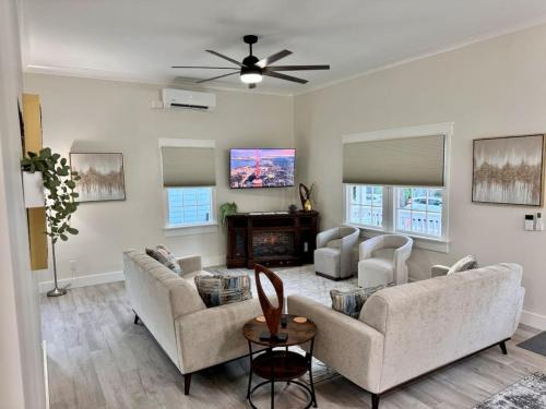 Historic District House | Newest Cottage Downtown. Pet Yes