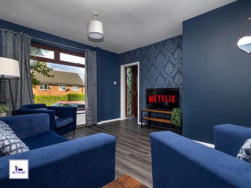 Middleton House | Newhall by Alt-Stay Leeds 3 Bed Home Contractor and Relocation Accommodation with Fully Equipped Kitchen, Laundry, Parking, Garden, Smart TV and Wi Fi - Long Stay Ready with Weekly and Monthly Rates