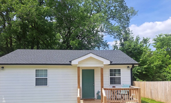 Durham Cottage | Newly built cottage in historical district close to walking trails and downtown.