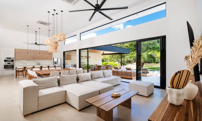 Tamarindo House | Newly Built Luxury Villa with Private Pool & Beach Club Access