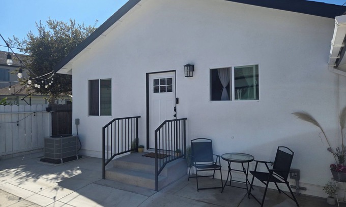 Hawthorne House | Newly built, stylish and spacious 3-bedroom getaway. Near SoFi Stadium & LAX.