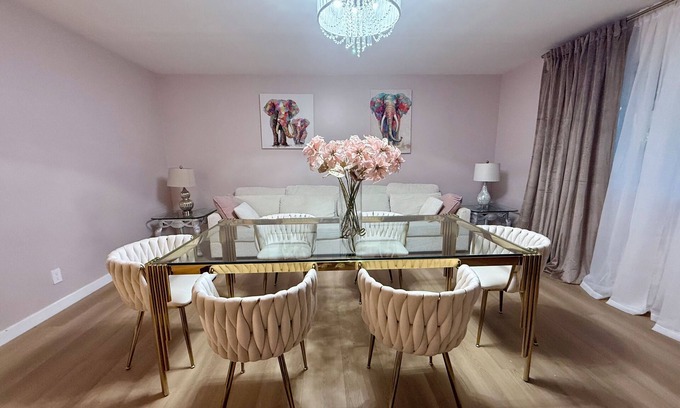 Quartz Hill House | Newly Remodeled 4 bedroom House