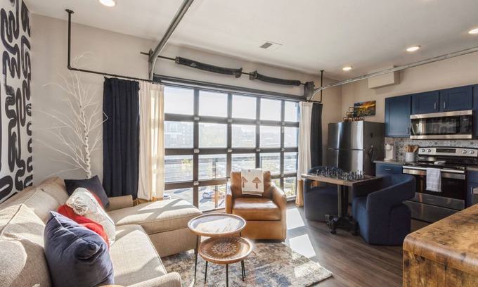 Lawrence Condo | Newly Remodeled BOHO Condo - 1 Block to Mass Street!