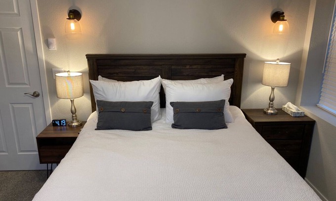 Mackay Apartment | Newly renovated apartment on Main Street