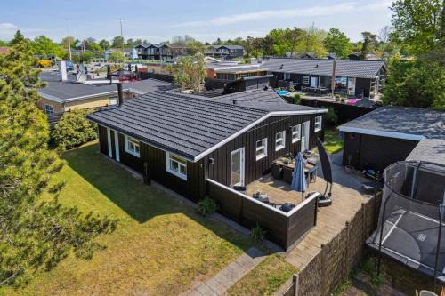 Stillinge Strand House | Newly Renovated Nearby Beach