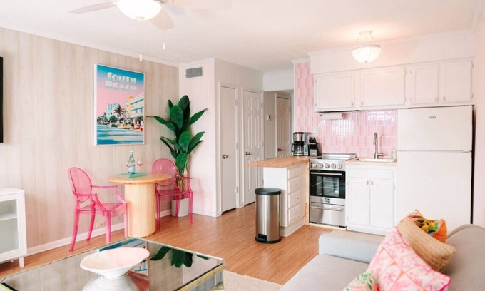 Tybee Island Apartment | Newly Renovated-Ready for Summer