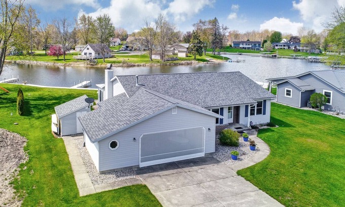 Wolcottville House | Newly updated 2023 home on Dallas Lake