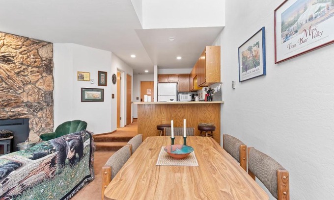 Bear Valley Apartment | Nice All-Season Condo in BV Village - Sundowner 9