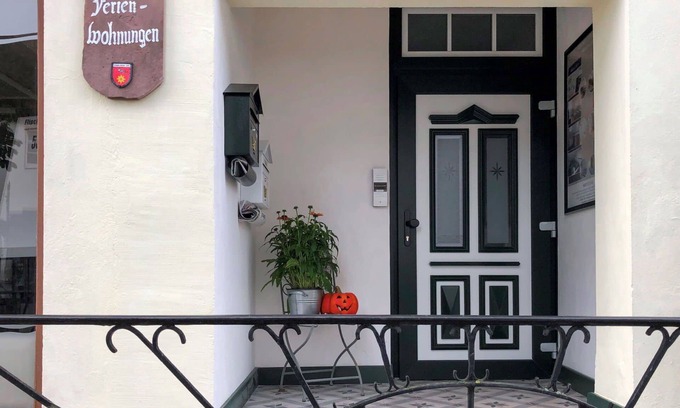 Schwalenberg Apartment | Nice apartment for 8 people with WIFI, TV, terrace and parking