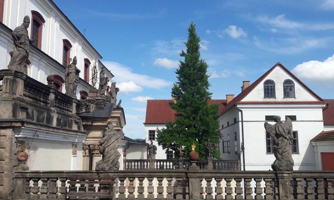 Broumov Apartment | Nice apartment for 4 guests with WIFI, TV and parking