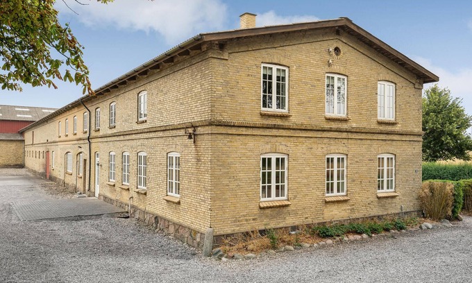Kvaerndrup House | Nice home in Kværndrup with kitchen