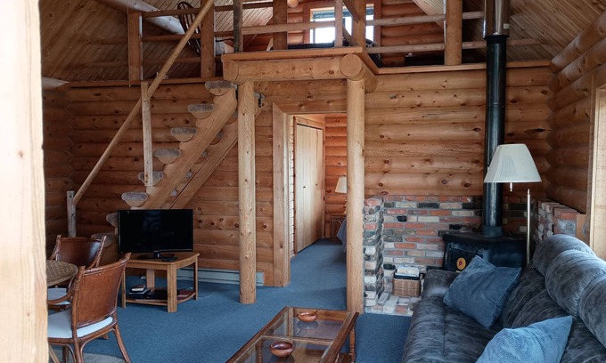 Dillon Cabin | Nice little cabin just south of Dillon.