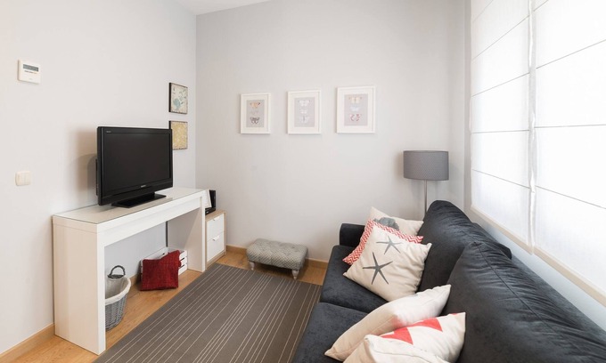 Old Town Apartment | Nice new apartment in the historic center of Cadiz