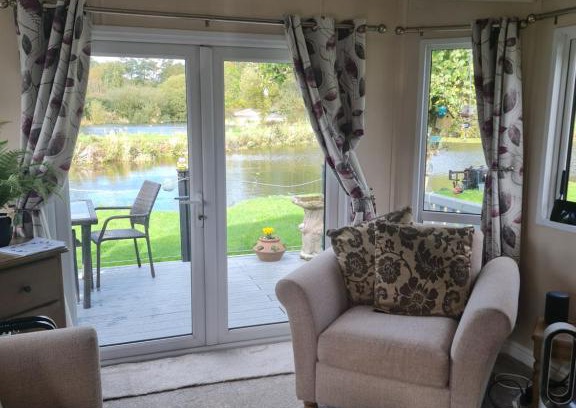 Tewitfield House | Nicks and Carmels by the Lake