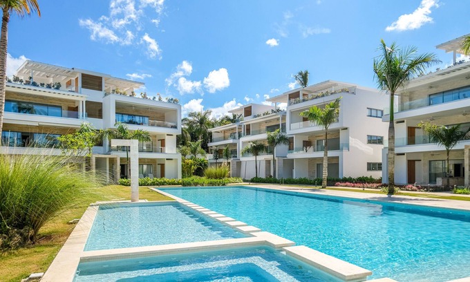 La Iglesia Hotel | Nicole ApartHotel