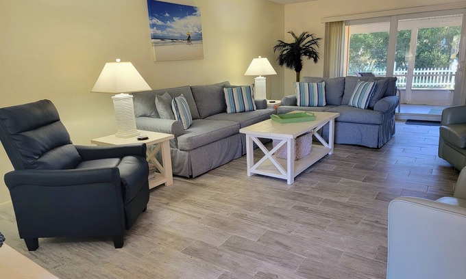 St. Augustine Beach Villa | NIGHT OF LIGHTS! STEPS TO BEACH,2BR/2BA VILLA,CLEAN,QUIET,WIFI 5STAR REVIEWS!