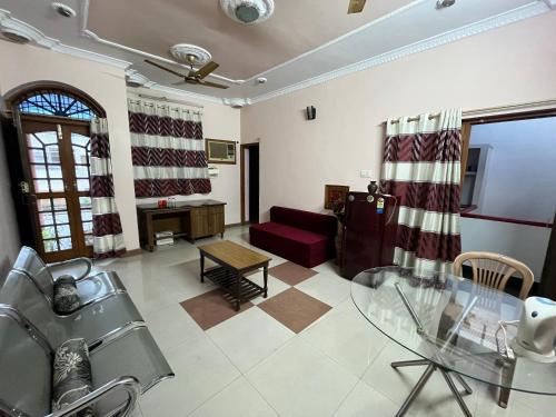 Gomti Nagar Apartment | Nivas in Lucknow