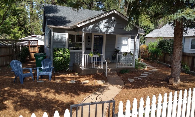 Grass Valley House | No Cleaning Fee! Whole House and Yard! Short Walk to Downtown and Fairgrounds!