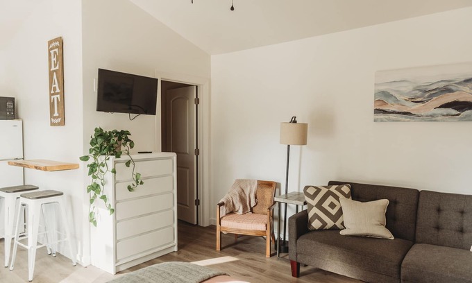 Shell Point Apartment | no longer available