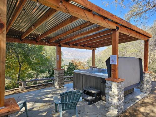 Three Rivers House | No Xtra Fees, New AC, PetsOK, 6CarParking, EV