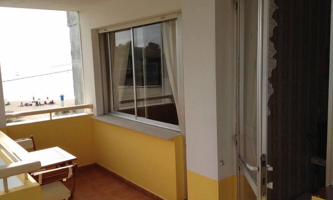 Porto do Son Apartment | Noia: apartment/flat - 5 rooms - 4/6 persons