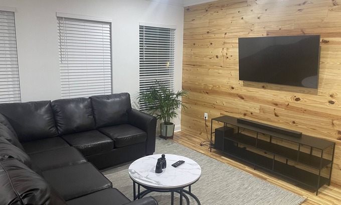 Saint Roch House | NOLA Experience 2 miles from French Quarters