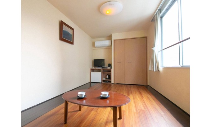 Oita House | Nonsmoking Palette room for 3 people Selfmade / Oita Ōita