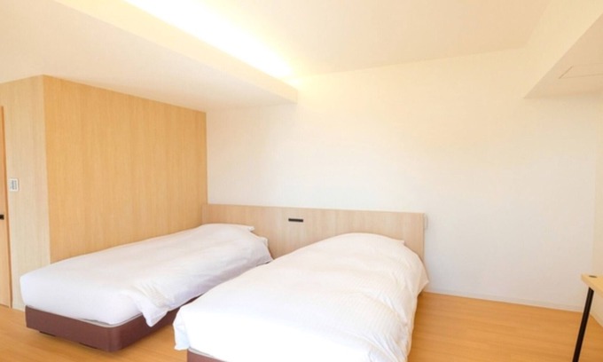 Hirakata Hotel | Nonsmoking twin room For business trips and tele/Hirakata Ōsaka