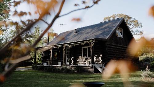 Macedon House | Norsu Cabin
