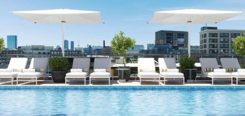 Downtown Boston Apartment | North End 2BR Condo w Pool & Gym