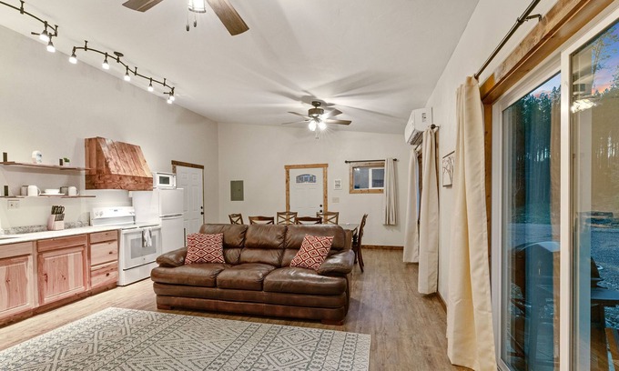 Columbia Falls Cabin | North Fork of Spotted Bear Retreat
