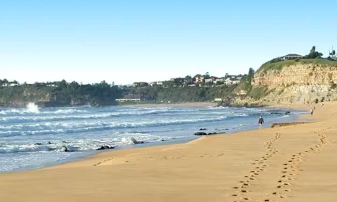 Mona Vale House | Northern Beaches Spacious 2 bed Apartment