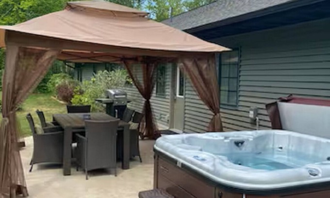 Saginaw House | Northwoods Oasis close to Duluth - BOULDBERBELLE RETREAT