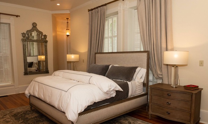 Gonzales Villa | Now booking for 2023. Historic 5 bedroom Villa in heart of Gonzales TX