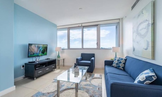 University City Apartment | nr UCSD/La Jolla 1BR| Mins from Shops & Dining