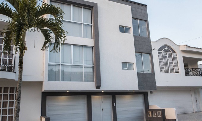 Guadalajara de Buga Apartment | Nuevo y Hermoso Apartamento con Estacionamiento