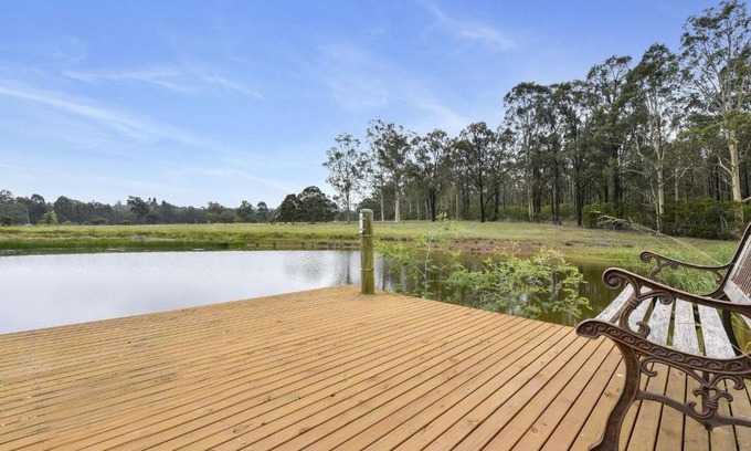 Nulkaba House | Nulkaba Escape, super central, walk to Zoo, short drive to Potters + Wineries