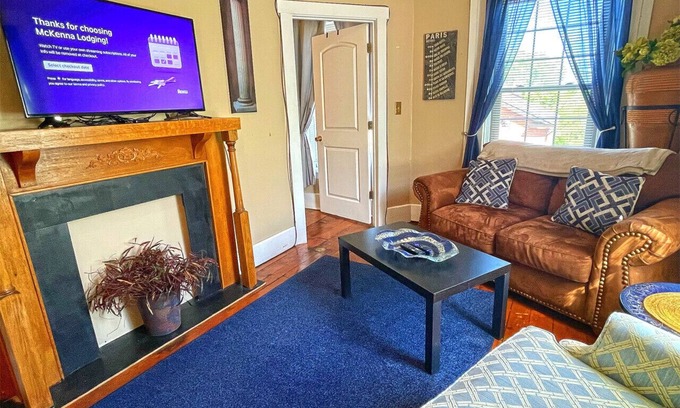 Coshocton Apartment | Nye's Place in Heart of Historic Roscoe Village