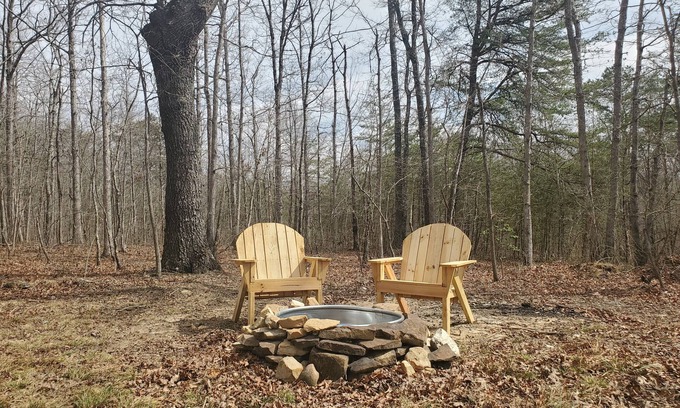 Beersheba Springs Cabin | Oak-dog friendly, homestead w/livestock, quiet, relaxing, hiking, near Caverns