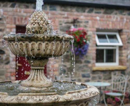 Lisburn Apartment | Oak field Cottages Belfast open plan studio stunning & tranquil