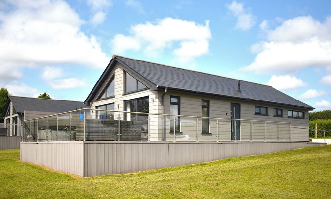 Morebath Cottage | Oak Park Two - UK50063