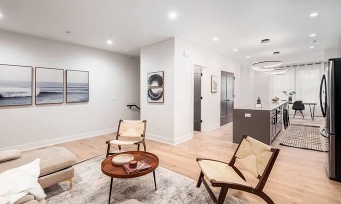 Franklin Park House | Oak Street Rooftop - Columbus!