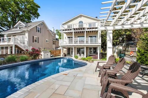 Annapolis House | Oasis by the Bay - Waterfront Heated Pool Hot Tub